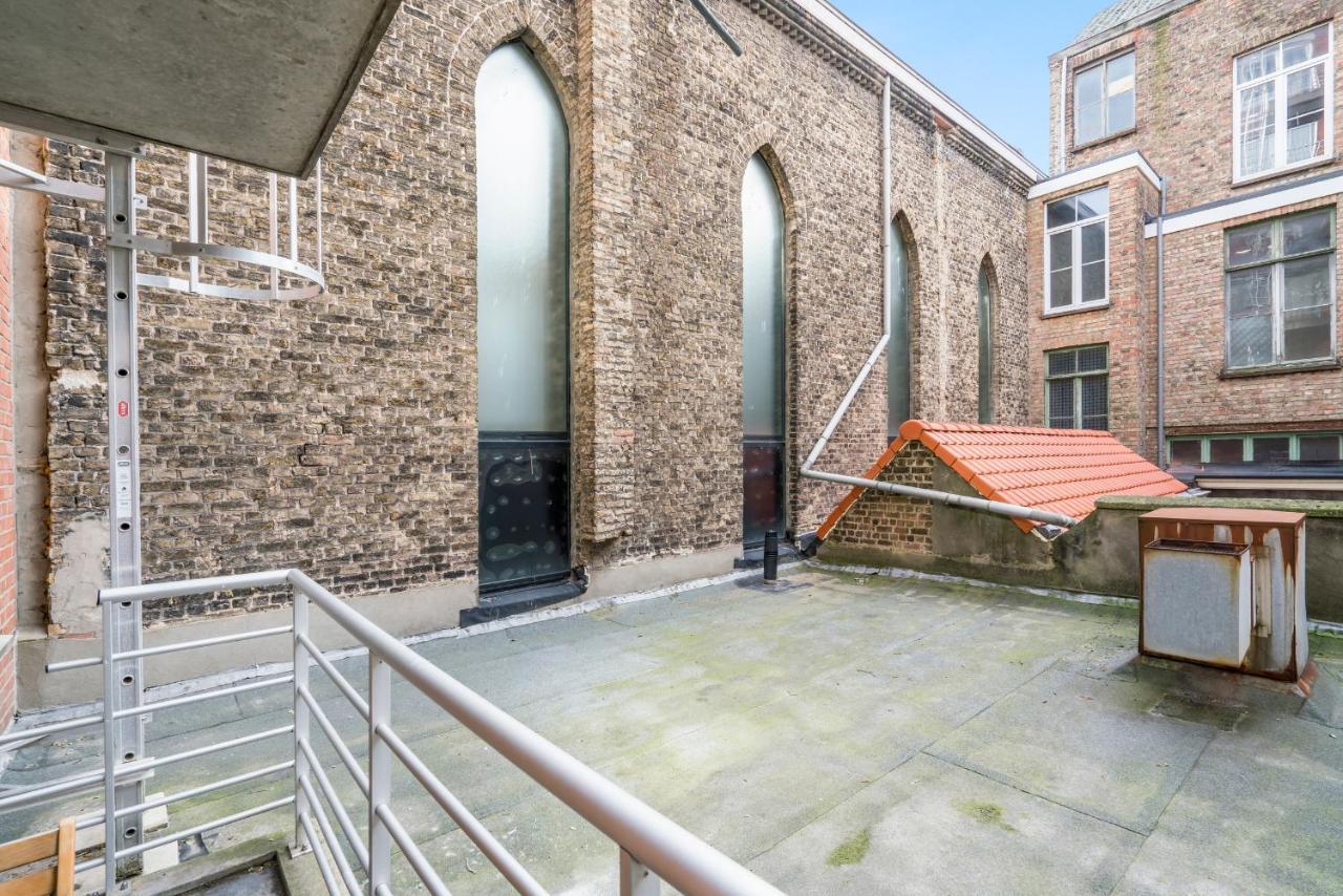 Ruim En Warm Appartement In De Winkelstraat Van Oostende Экстерьер фото